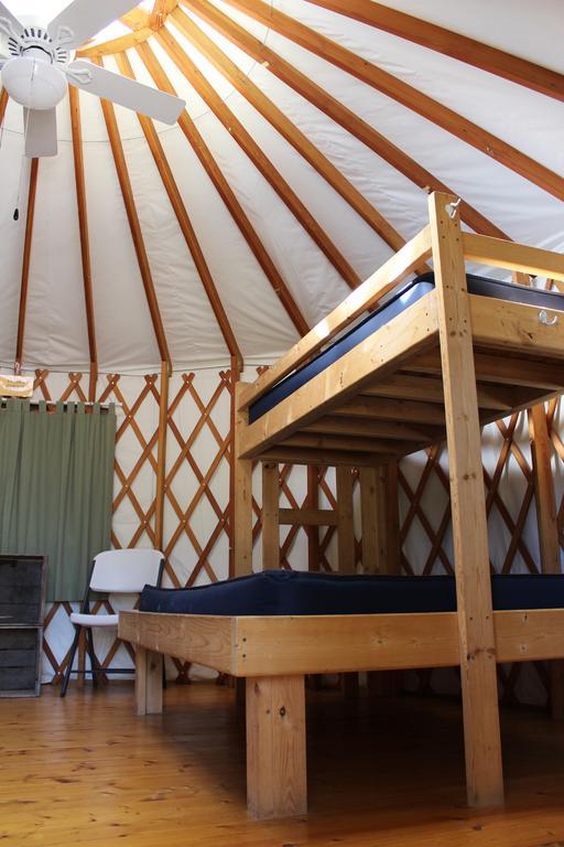Hotel Tranquil Timbers Yurt 3 Sturgeon Bay Exterior foto