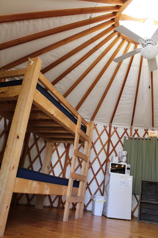Hotel Tranquil Timbers Yurt 3 Sturgeon Bay Exterior foto